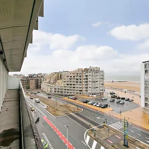https://bright-and-modern-apartment-with-terrace-near-ostend-beach.ostend-hotel.net