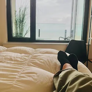 https://middelkerke-volledig-gerenoveerd-appartement-met-zeezicht.ostend-hotel.net
