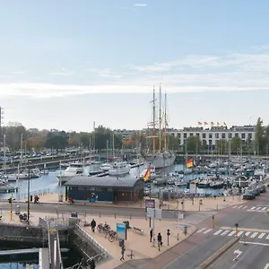 https://studio-juan-les-pins.hotelsghent.com